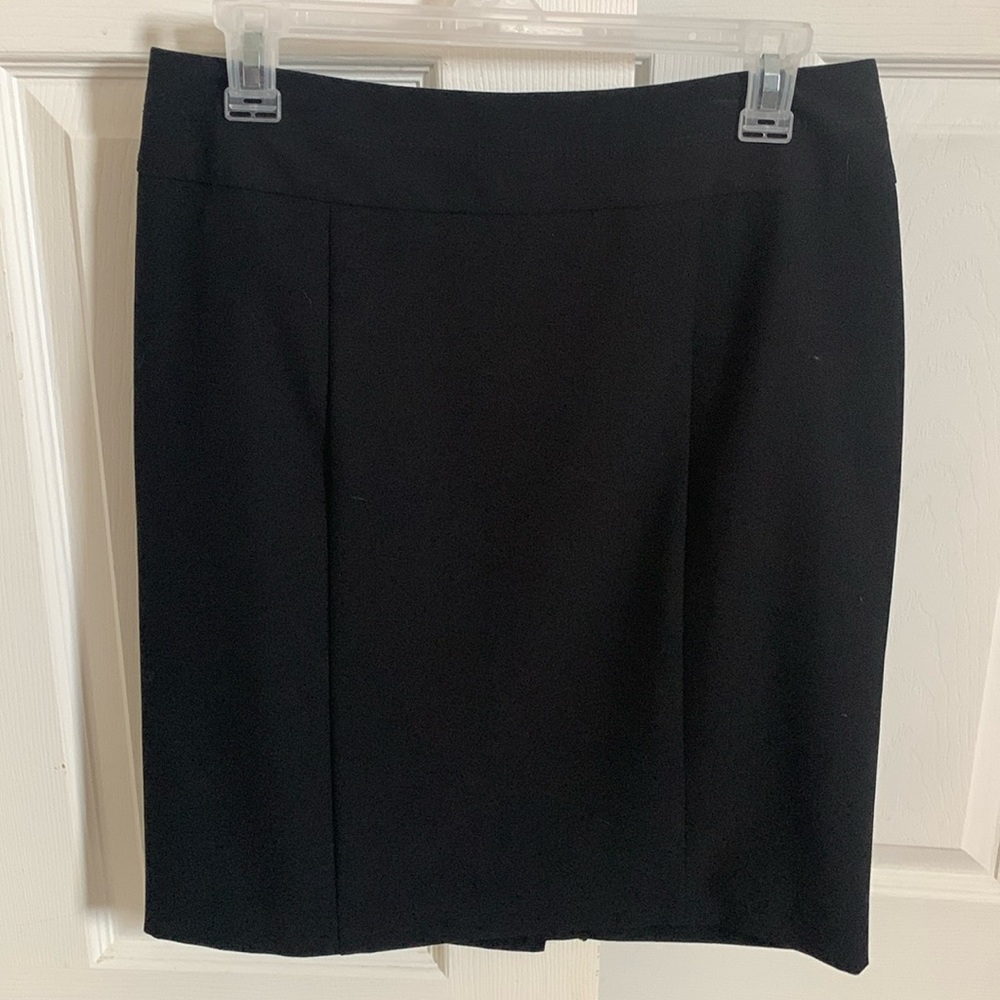 Size 6 black pencil skirt